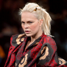 Carica l'immagine nel visualizzatore di Gallery, Vivienne Westwood "Horn" Tiara F/W 2004
