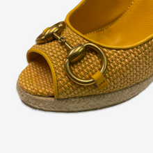 Carica l'immagine nel visualizzatore di Gallery, Gucci "Horsebit" Heels 2000s