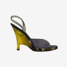 Carica l'immagine nel visualizzatore di Gallery, Prada Plexiglass Heels S/S 1998