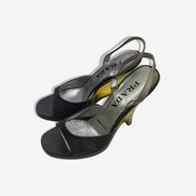 Carica l'immagine nel visualizzatore di Gallery, Prada Plexiglass Heels S/S 1998