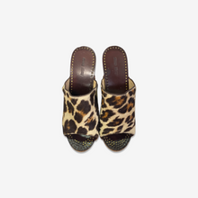 Carica l'immagine nel visualizzatore di Gallery, Miu Miu "Pony Hair" Clogs 2000s