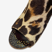 Carica l'immagine nel visualizzatore di Gallery, Miu Miu "Pony Hair" Clogs 2000s