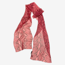 Carica l'immagine nel visualizzatore di Gallery, Gucci "Python" Silk Foulard Tom Ford Era S/S 2000