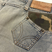Carica l'immagine nel visualizzatore di Gallery, D&G "Military" Mini skirt