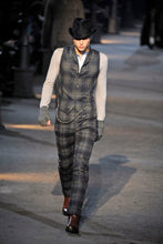 Carica l'immagine nel visualizzatore di Gallery, Alexander McQueen Jacket F/W 2009