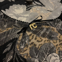 Carica l'immagine nel visualizzatore di Gallery, Roberto Cavalli "Flowers Animalier" Top