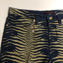 Carica l'immagine nel visualizzatore di Gallery, Roberto Cavalli Jeans with glitter and charm