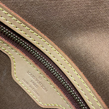 Carica l&#39;immagine nel visualizzatore di Gallery, Louis Vuitton &quot;Looping&quot; Bag
