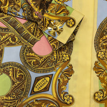 Carica l&#39;immagine nel visualizzatore di Gallery, Gianni Versace Couture &quot;Baroque&quot; Shirt S/S 1992
