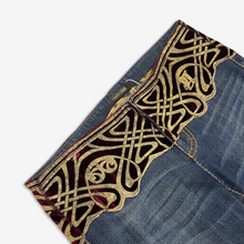 Carica l&#39;immagine nel visualizzatore di Gallery, Roberto Cavalli &quot;Art Nouveau&quot; Jeans F/W 2006
