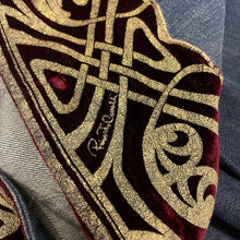 Carica l&#39;immagine nel visualizzatore di Gallery, Roberto Cavalli &quot;Art Nouveau&quot; Jeans F/W 2006
