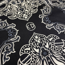 Carica l&#39;immagine nel visualizzatore di Gallery, Gucci Silk Bandana Tom Ford Era S/S 2004
