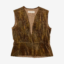 Carica l&#39;immagine nel visualizzatore di Gallery, Giorgio Armani Gilet
