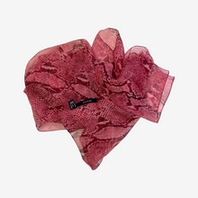 Carica l&#39;immagine nel visualizzatore di Gallery, Gucci &quot;Python&quot; Silk Foulard Tom Ford Era S/S 2000
