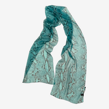 Carica l&#39;immagine nel visualizzatore di Gallery, Gucci &quot;Python&quot; Silk Foulard Tom Ford Era S/S 2000
