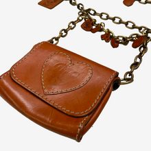 Carica l&#39;immagine nel visualizzatore di Gallery, D&amp;G Chain Belt &quot;Fate l&#39;amore non la guerra&quot;
