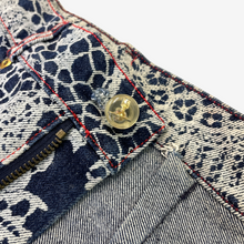 Carica l&#39;immagine nel visualizzatore di Gallery, Vivienne Westwood Lace Print Jeans &quot;Always On Camera&quot; F/W 1992
