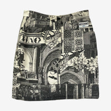 Carica l&#39;immagine nel visualizzatore di Gallery, Rare Moschino &quot;Italian Art&quot; Skirt
