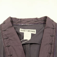 Carica l&#39;immagine nel visualizzatore di Gallery, Vintage Jacket Issey Miyake
