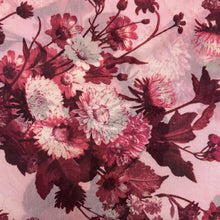 Carica l&#39;immagine nel visualizzatore di Gallery, Roberto Cavalli &quot;Flowers&quot; Mesh top
