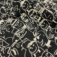 Carica l&#39;immagine nel visualizzatore di Gallery, Moschino Jeans &quot;People Graffiti&quot;
